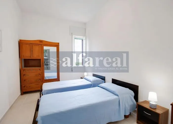 Luigina, Piano Terra, Due Posti Auto E A 200 M Dal Mare! By Alfareal Apartament *