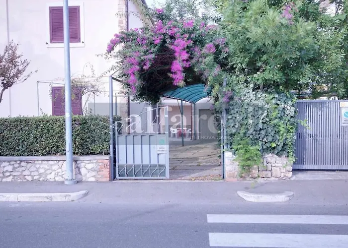 Luigina, Piano Terra, Due Posti Auto E A 200 M Dal Mare! By Alfareal Apartament