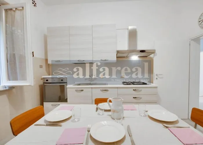 Apartament Luigina, Piano Terra, Due Posti Auto E A 200 M Dal Mare! By Alfareal